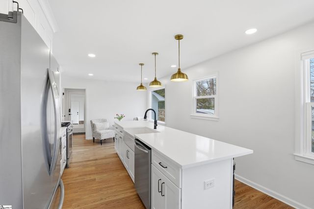 402 Foxcroft Road, Greenville, SC 29615