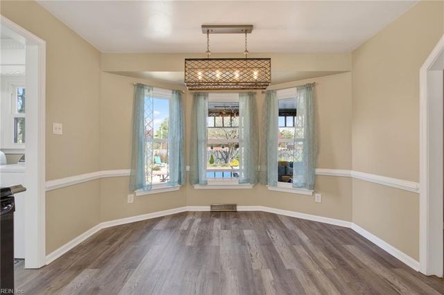 412 Warhawks RD, Chesapeake, VA 23322