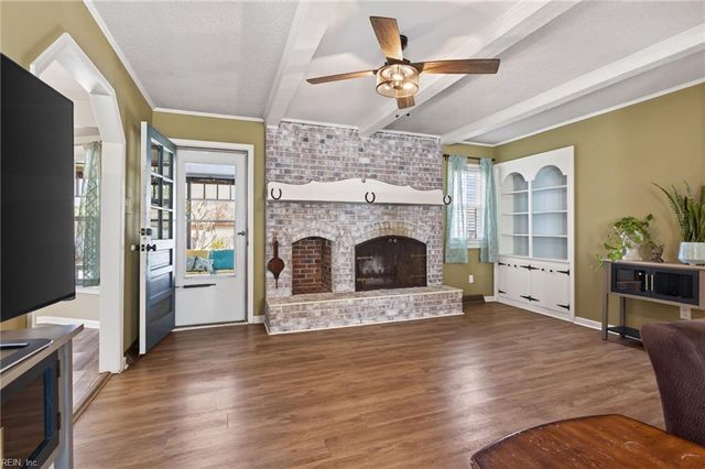 412 Warhawks RD, Chesapeake, VA 23322