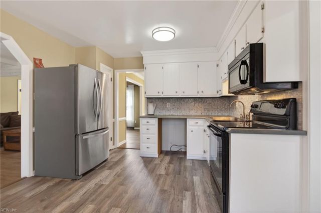 412 Warhawks RD, Chesapeake, VA 23322