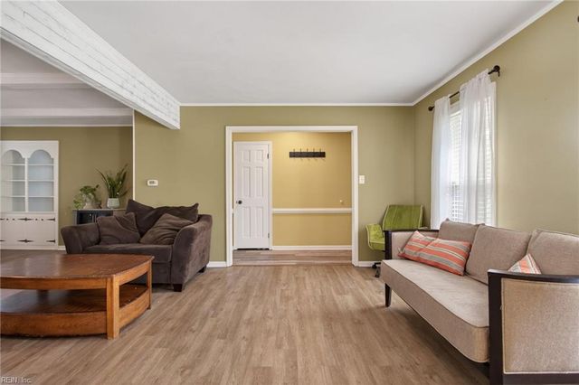 412 Warhawks RD, Chesapeake, VA 23322