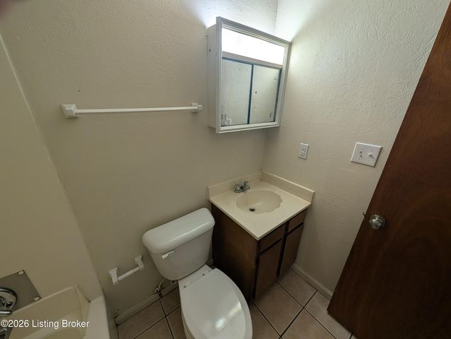 6510 Six Mile Ln APT 4, Louisville, KY 40218