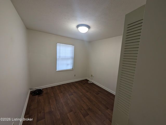 6510 Six Mile Ln APT 4, Louisville, KY 40218