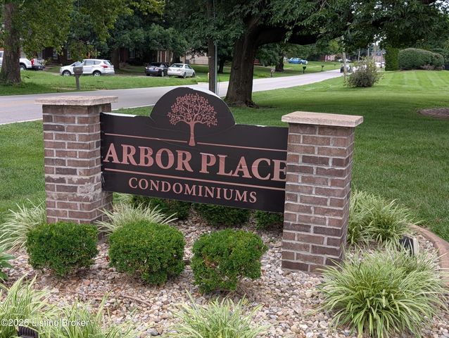 6510 Six Mile Ln APT 4, Louisville, KY 40218