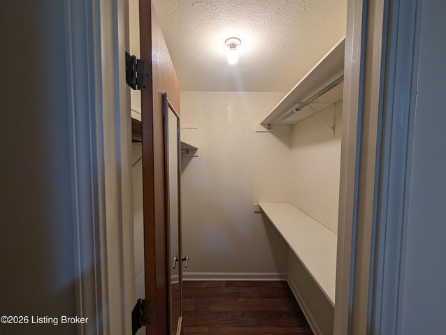 6510 Six Mile Ln APT 4, Louisville, KY 40218