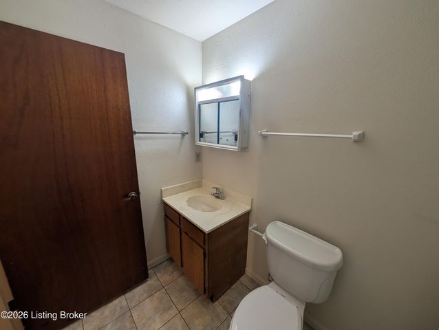 6510 Six Mile Ln APT 4, Louisville, KY 40218