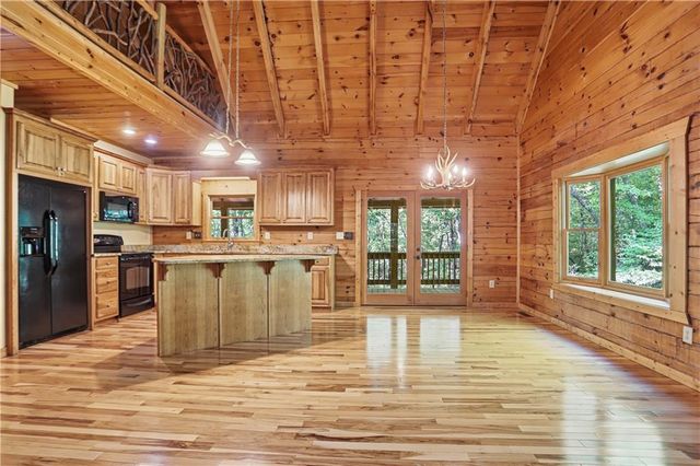 702 Ranch Mountain Drive, Dahlonega, GA 30533