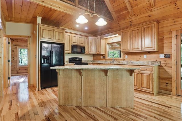 702 Ranch Mountain Drive, Dahlonega, GA 30533