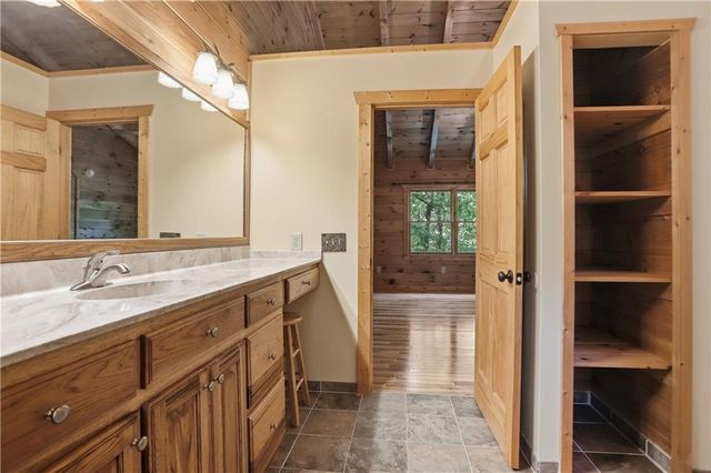 702 Ranch Mountain Drive, Dahlonega, GA 30533