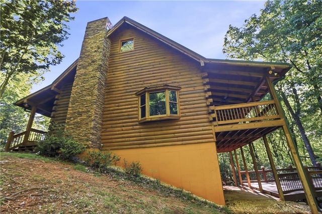 702 Ranch Mountain Drive, Dahlonega, GA 30533