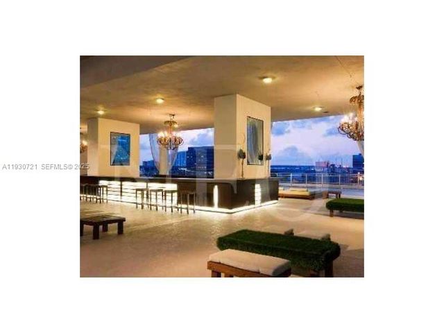 690 SW 1st Ct 1727, Miami, FL 33130