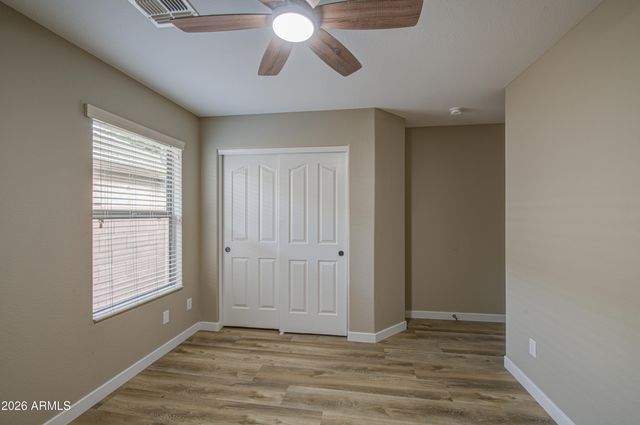 15668 W SAGUARO Lane, Surprise, AZ 85374