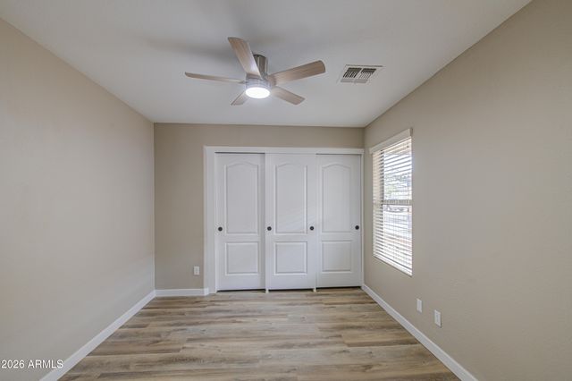 15668 W SAGUARO Lane, Surprise, AZ 85374
