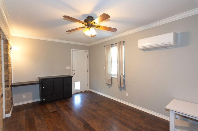 1212 Lake Terrace DR, Elgin, TX 78621