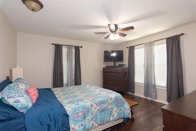 1212 Lake Terrace DR, Elgin, TX 78621
