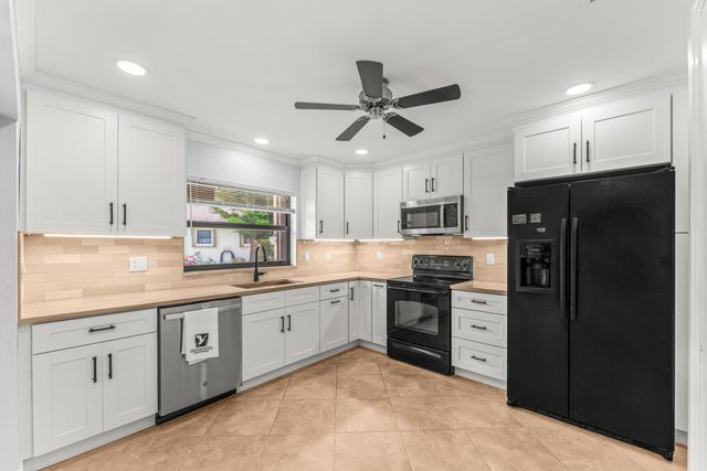 4727 Storkwood Lane A, Boynton Beach, FL 33436