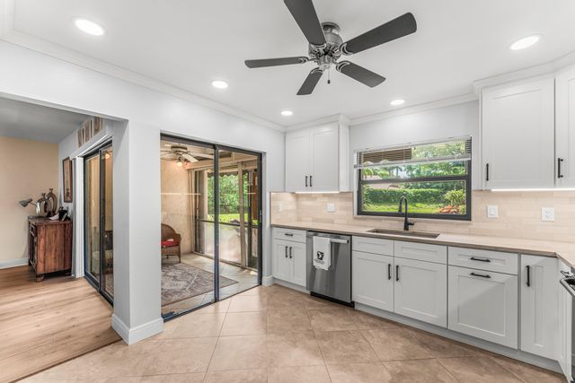 4727 Storkwood Lane A, Boynton Beach, FL 33436