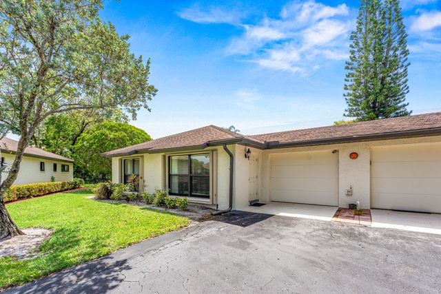 4727 Storkwood Lane A, Boynton Beach, FL 33436