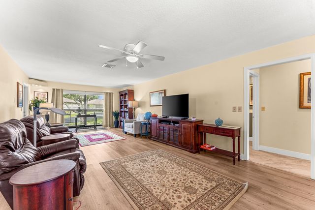 4727 Storkwood Lane A, Boynton Beach, FL 33436