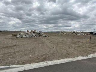 58 E Center Ln, Spokane, WA 99205