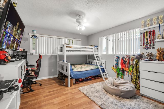 1830 N 54th Avenue, Hollywood, FL 33021