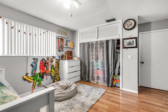 1830 N 54th Avenue, Hollywood, FL 33021