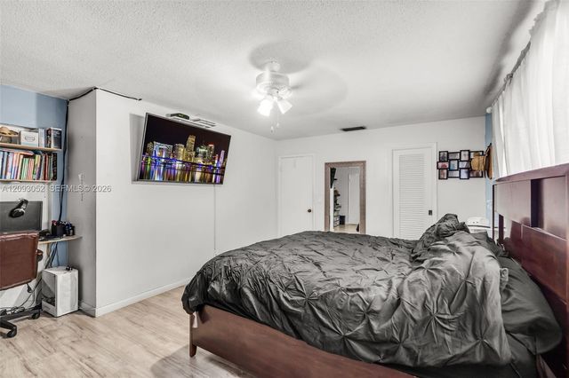 1830 N 54th Avenue, Hollywood, FL 33021