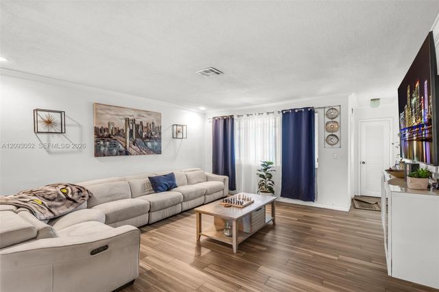 1830 N 54th Avenue, Hollywood, FL 33021