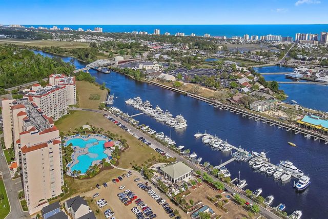 5004 Weatherwood Dr., North Myrtle Beach, SC 29582