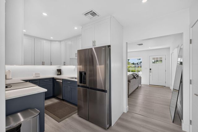 3400 PARKER Avenue, West Palm Beach, FL 33405
