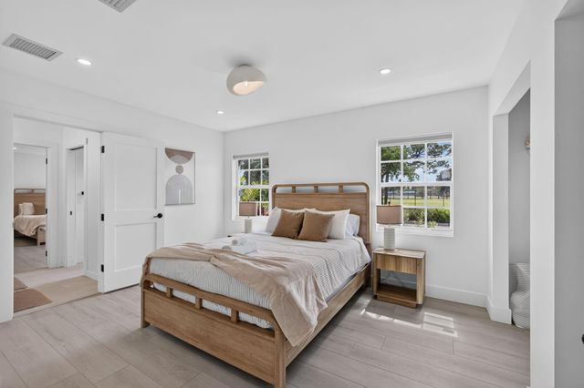 3400 PARKER Avenue, West Palm Beach, FL 33405