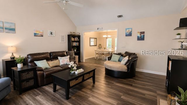 17 Monticello Dr, Hilton Head Island, SC 29926