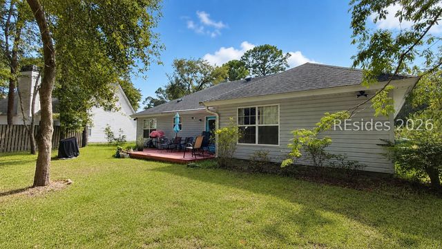 17 Monticello Dr, Hilton Head Island, SC 29926