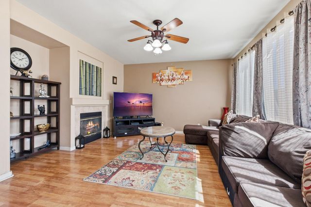 2410 Jessica Cir, Escalon, CA 95320