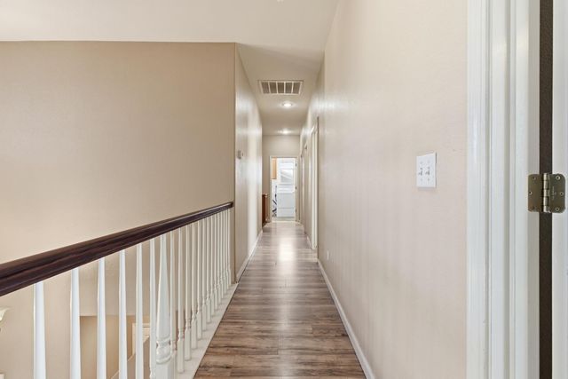 2410 Jessica Cir, Escalon, CA 95320