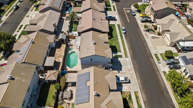 2410 Jessica Cir, Escalon, CA 95320