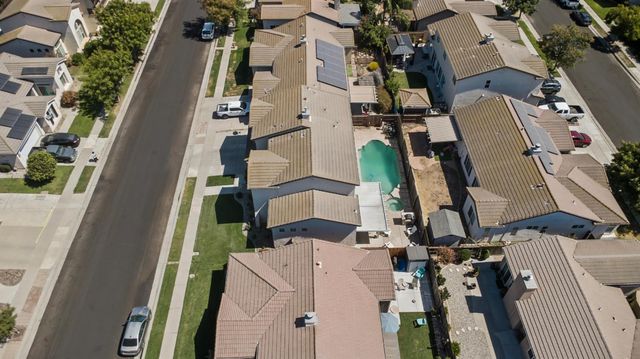 2410 Jessica Cir, Escalon, CA 95320