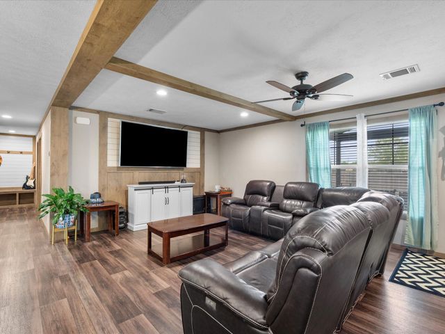 1976 County Road 5017, Cleveland, TX 77327