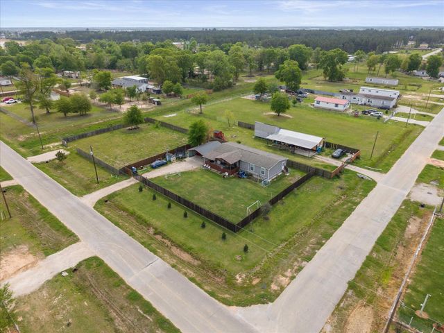 1976 County Road 5017, Cleveland, TX 77327