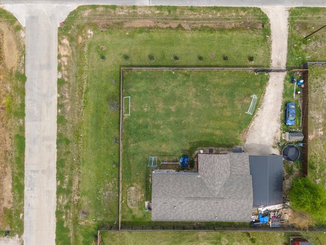 1976 County Road 5017, Cleveland, TX 77327