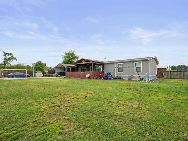 1976 County Road 5017, Cleveland, TX 77327