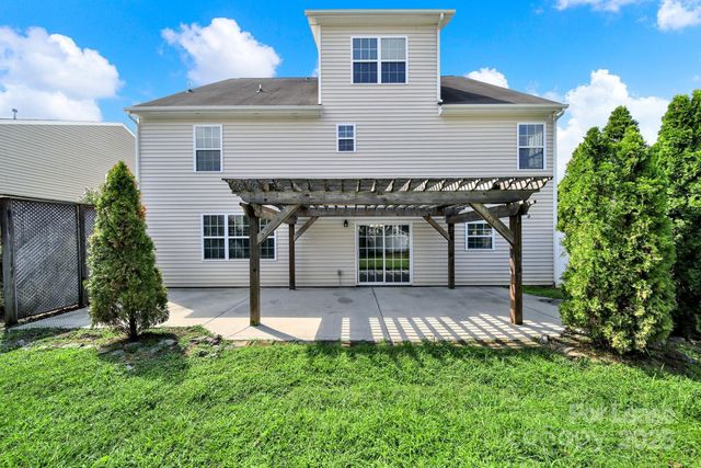 10950 Trout Creek Place, Davidson, NC 28036