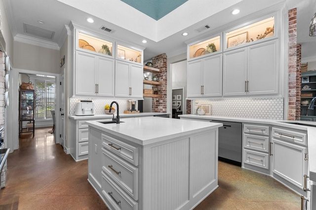2713 Luella Avenue, Deer Park, TX 77536