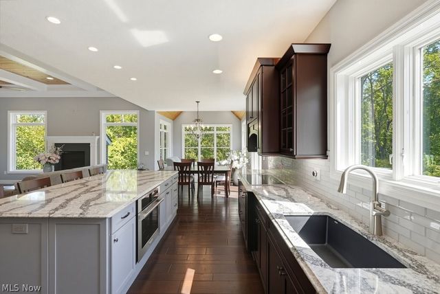 13461 Prescott Lane, Strongsville, OH 44136