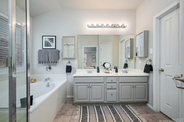 3706 Cotoneaster, San Antonio, TX 78261