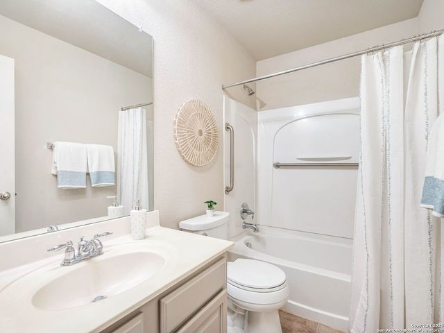 3706 Cotoneaster, San Antonio, TX 78261