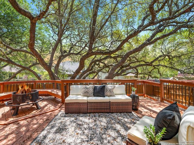 3706 Cotoneaster, San Antonio, TX 78261