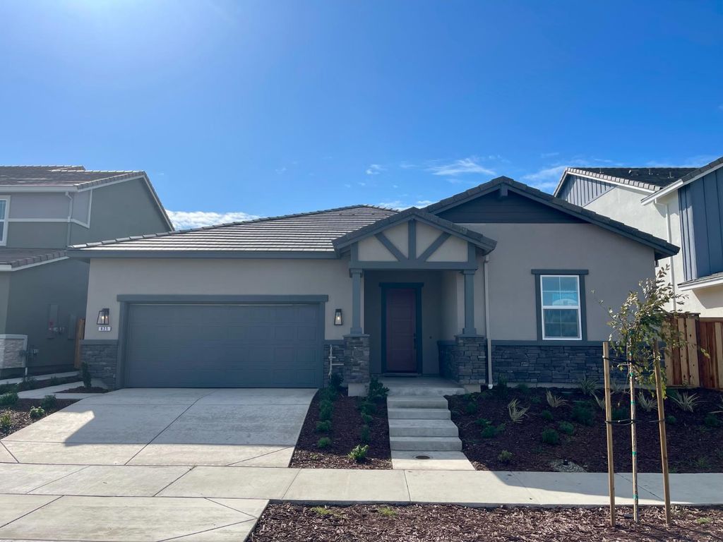 409 Diamond Springs Ct, Roseville, CA 95747