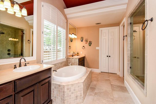 27427 Guthrie Ridge Lane, Katy, TX 77494