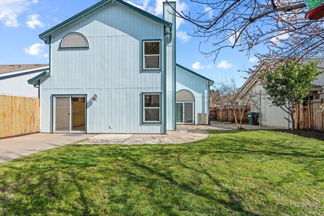 8625 Valley Rim Way, Antelope, CA 95843